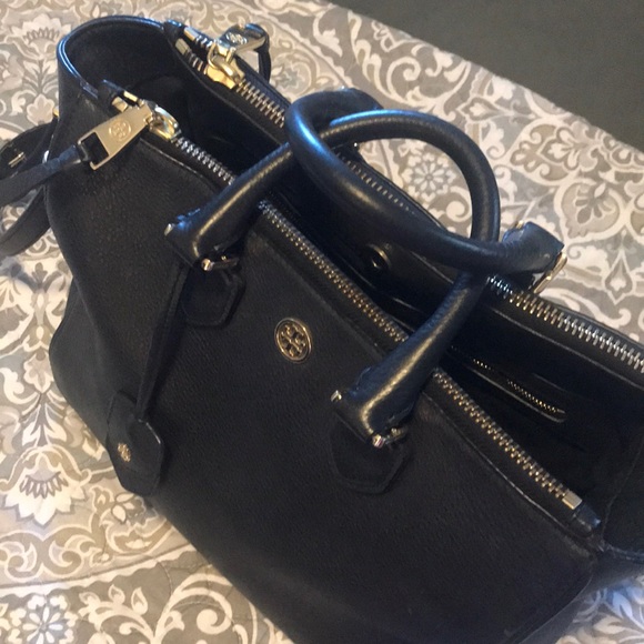 Tory Burch Robison Bag - Picture 3 of 7